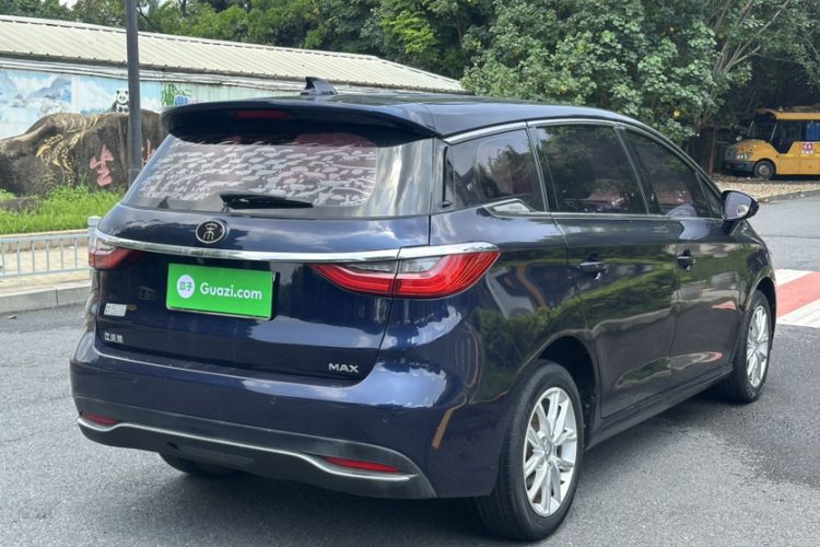 Used BYD Song MAX 2019 1.5T Manual Smart Connect Ruiyi Sunroof Model 7 Seats China VI Standard Exterior 7