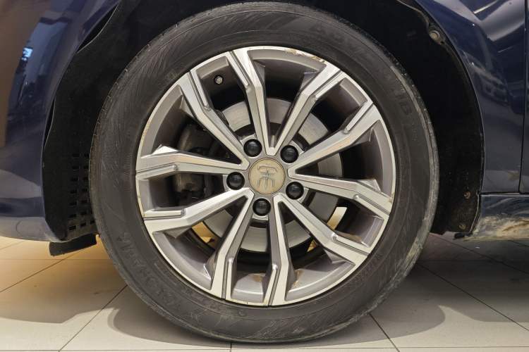 Used BYD Song MAX 2019 1.5T Automatic Smart Connect ZhiLian RuiDong 6-Seater China V Standard Exterior 7