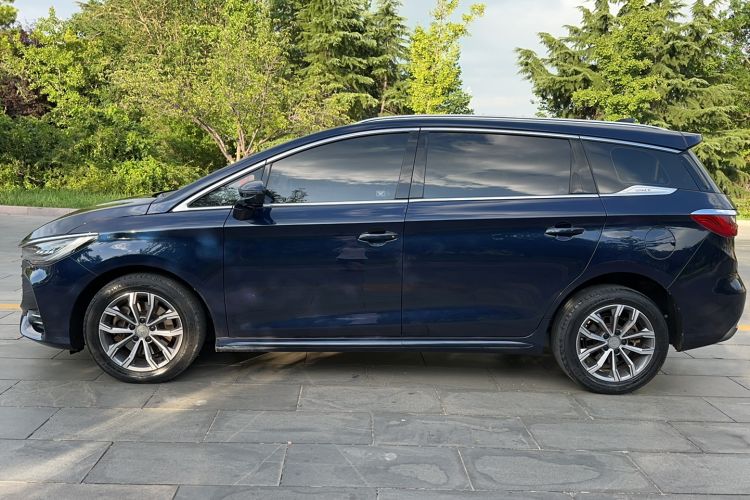 Used BYD Song MAX 2019 1.5T Automatic Smart Connect ZhiLian RuiDong 6-Seater China V Standard Exterior 7