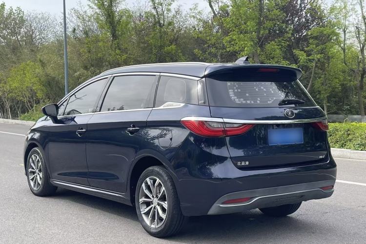 Used BYD Song MAX 2019 1.5T Automatic Smart Connect ZhiLian RuiDong Model 7 Seats China V Emission Standard Exterior 7