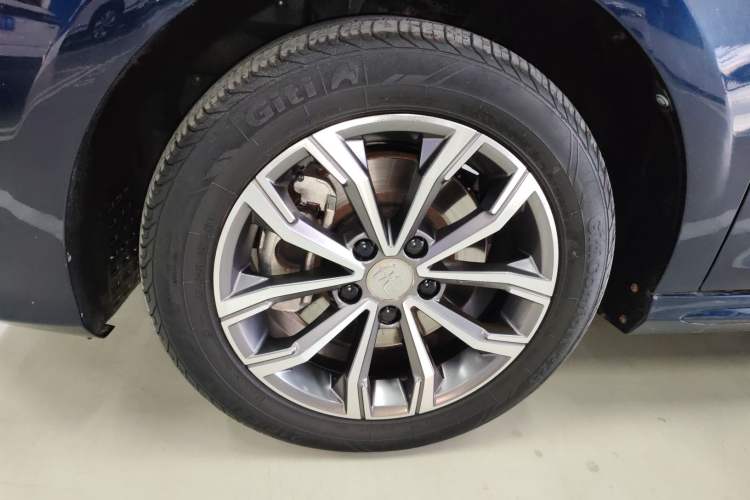 Used BYD Song MAX 2019 1.5T Automatic Smart Connect Ruiyi Sunroof Version 6 Seats China VI Standard Exterior 7
