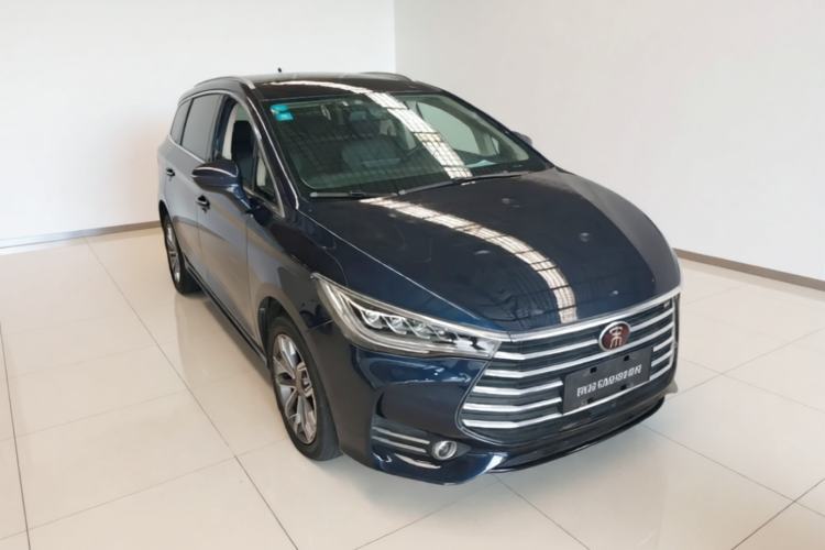 Used BYD Song MAX 2019 1.5T Automatic Smart Connect Ruiyi Sunroof Model 7 Seats China VI Standard Front Right 45 Deg