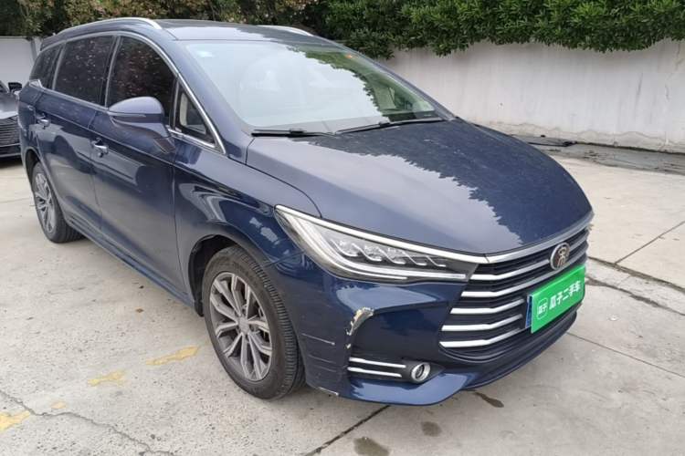 Used BYD Song MAX 2019 1.5T Automatic Smart Connect Ruiyi Sunroof Model 7 Seats China VI Standard Front Right 45 Deg