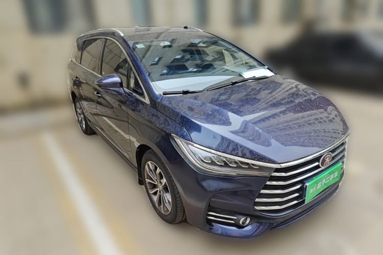 Used BYD Song MAX 2019 1.5T Automatic SmartConnect ZhiLian RuiDong Edition with 6 Seats China VI Standard Front Right 45 Deg