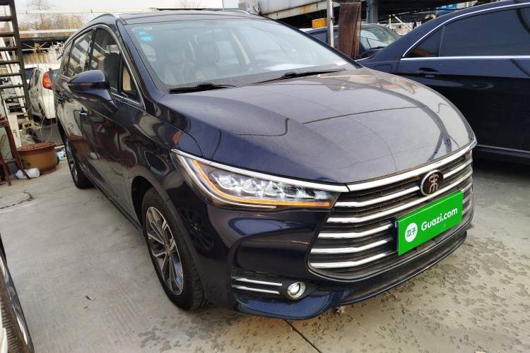 Used BYD Song MAX 2019 1.5T Automatic Smart Connect Ruiyi Sunroof Version 6 Seats China VI Standard Front Right 45 Deg