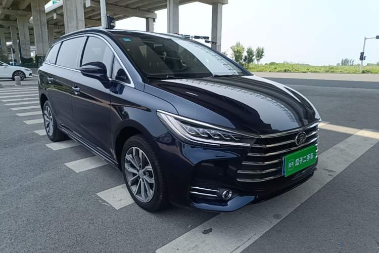 Used BYD Song MAX 2019 1.5T Automatic Smart Connect Ruiyi Sunroof Version 6 Seats China VI Standard Front Right 45 Deg