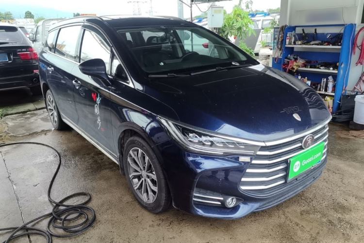 Used BYD Song MAX 2019 1.5T Automatic Smart Connect Ruiyi Sunroof Model 7 Seats China VI Standard Front Right 45 Deg