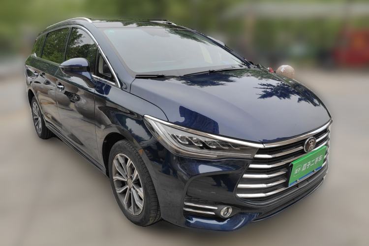 Used BYD Song MAX 2019 1.5T Automatic Smart Connect ZhiLian RuiDong Model 7 Seats China V Emission Standard Front Right 45 Deg
