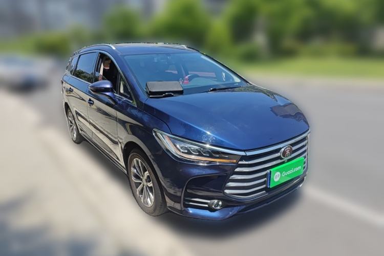 Used BYD Song MAX 2019 1.5T Automatic Smart Connect ZhiLian RuiDong Model 7 Seats China V Emission Standard Front Right 45 Deg