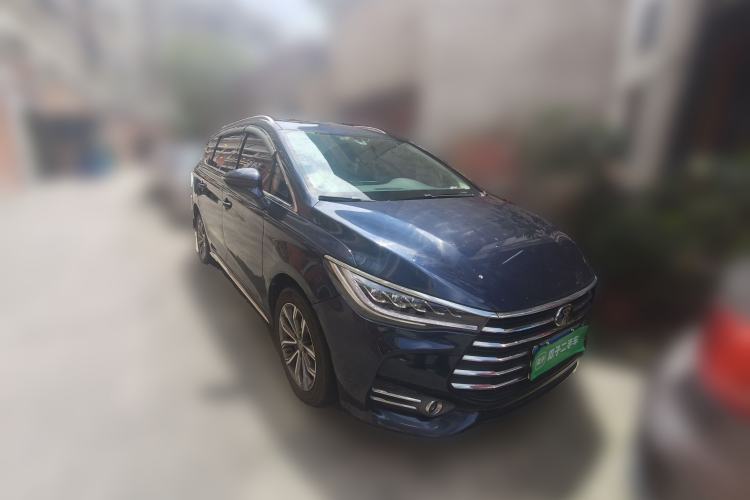 Used BYD Song MAX 2019 1.5T Automatic Smart Connect Ruiyi Sunroof Model 7 Seats China VI Standard Front Right 45 Deg