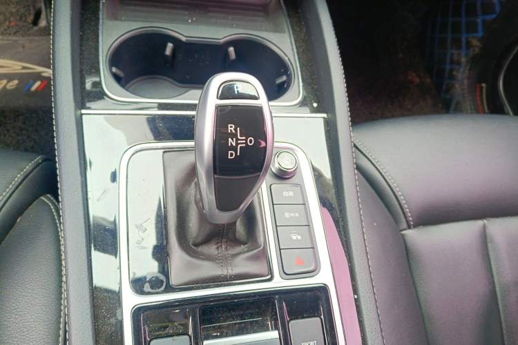 Used BYD Song MAX 2019 1.5T Automatic SmartConnect ZhiLian RuiDong Edition with 6 Seats China VI Standard Gear Lever