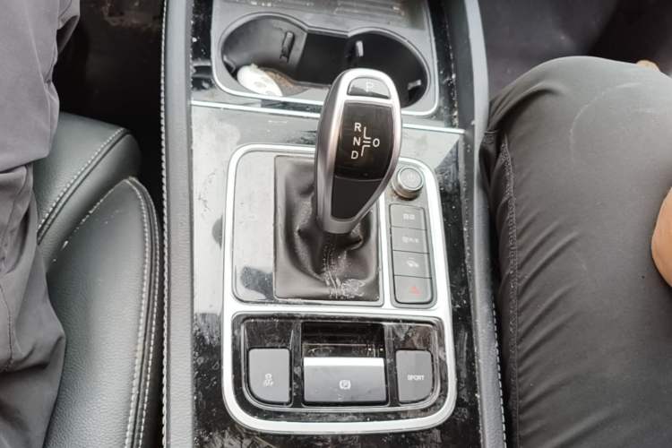 Used BYD Song MAX 2019 1.5T Automatic Smart Connect Ruiyi Sunroof Model 7 Seats China VI Standard Gear Lever