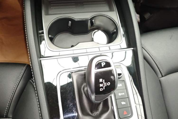 Used BYD Song MAX 2019 1.5T Automatic Smart Connect Ruiyi Sunroof Model 7 Seats China VI Standard Gear Lever