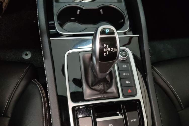 Used BYD Song MAX 2019 1.5T Automatic Smart Connect Ruiyi Sunroof Model 7 Seats China VI Standard Gear Lever
