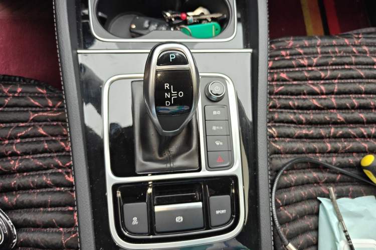 Used BYD Song MAX 2019 1.5T Automatic Smart Connect Ruiyi Sunroof Model 7 Seats China V Emission Standard Gear Lever