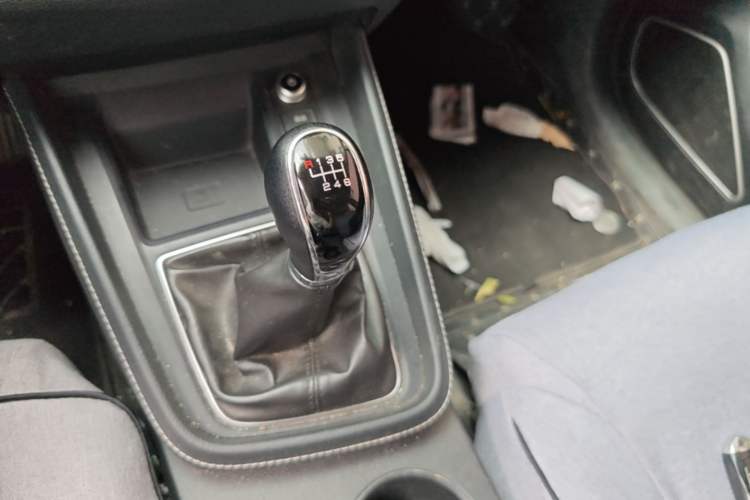 Used BYD Song MAX 2019 1.5T Automatic Smart Connect Luxe Model 7 Seats China VI Standard Gear Lever