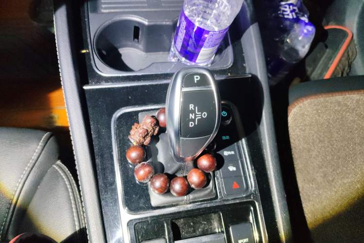 Used BYD Song MAX 2019 1.5T Automatic Smart Connect ZhiLian RuiDong Model 7 Seats China V Emission Standard Gear Lever