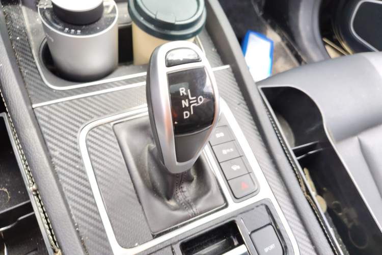 Used BYD Song MAX 2019 1.5T Automatic Smart Connect Ruiyi Sunroof Version 6 Seats China VI Standard Gear Lever