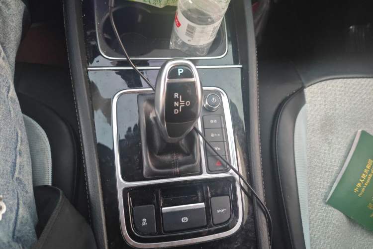 Used BYD Song MAX 2019 1.5T Automatic Smart Connect Ruiyi Sunroof Model 7 Seats China VI Standard Gear Lever