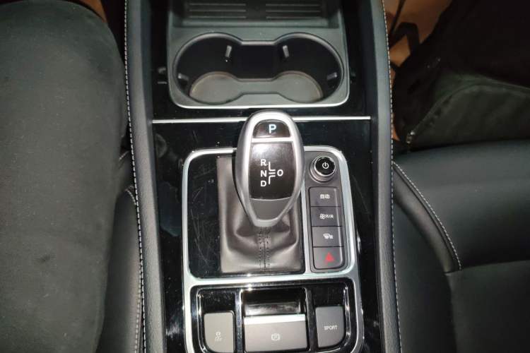 Used BYD Song MAX 2019 1.5T Automatic Smart Connect Ruiyi Sunroof Version 6 Seats China VI Standard Gear Lever