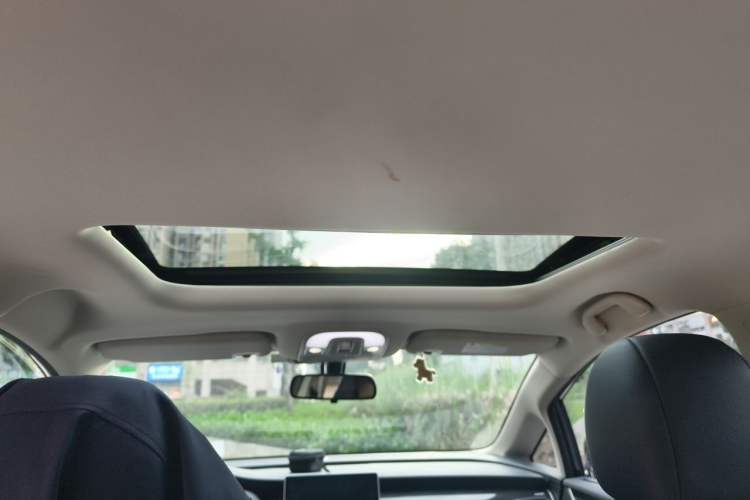 Used BYD Song MAX 2019 1.5T Automatic Smart Connect Ruiyi Sunroof Model 7 Seats China VI Standard Headliner