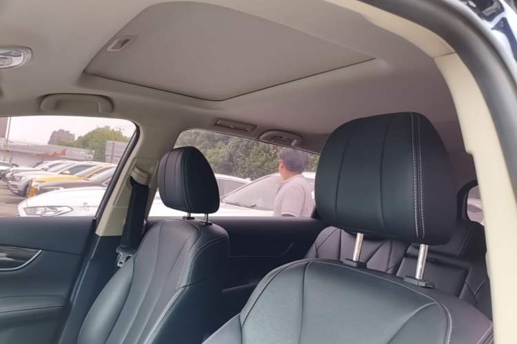 Used BYD Song MAX 2019 1.5T Automatic Smart Connect Ruiyi Sunroof Model 7 Seats China VI Standard Headliner