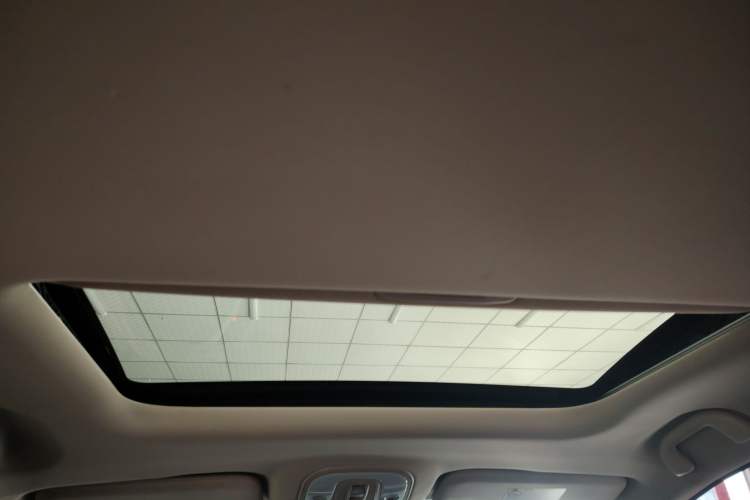 Used BYD Song MAX 2019 1.5T Automatic Smart Connect Ruiyi Sunroof Version 6 Seats China VI Standard Headliner