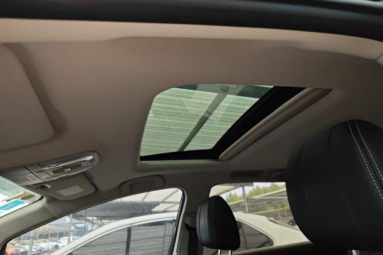 Used BYD Song MAX 2019 1.5T Automatic Smart Connect Ruiyi Sunroof Model 7 Seats China VI Standard Headliner