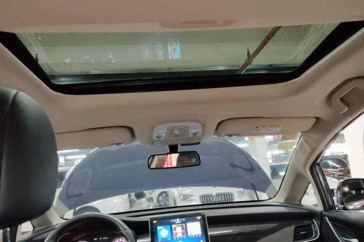 Used BYD Song MAX 2019 1.5T Automatic Smart Connect Ruiyi Sunroof Model 7 Seats China VI Standard Headliner