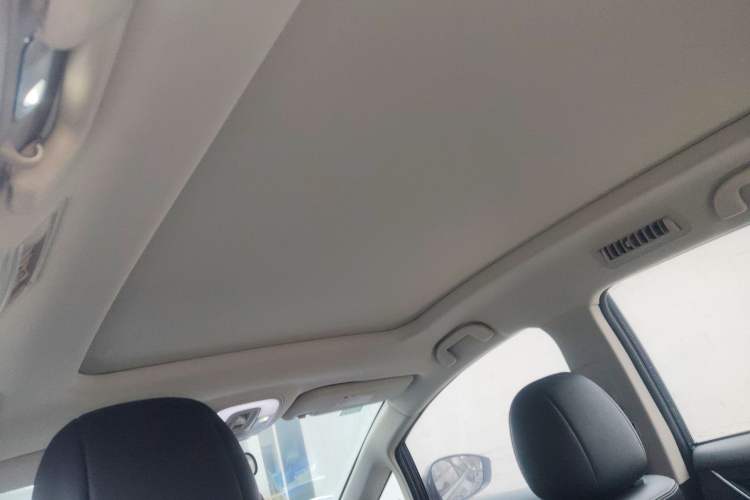 Used BYD Song MAX 2019 1.5T Automatic Smart Connect Prestige Model 6 Seats China VI Standard Headliner