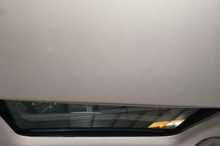 Used BYD Song MAX 2019 1.5T Automatic Smart Connect Ruiyi Model 7 Seats China V Emission Standard Headliner