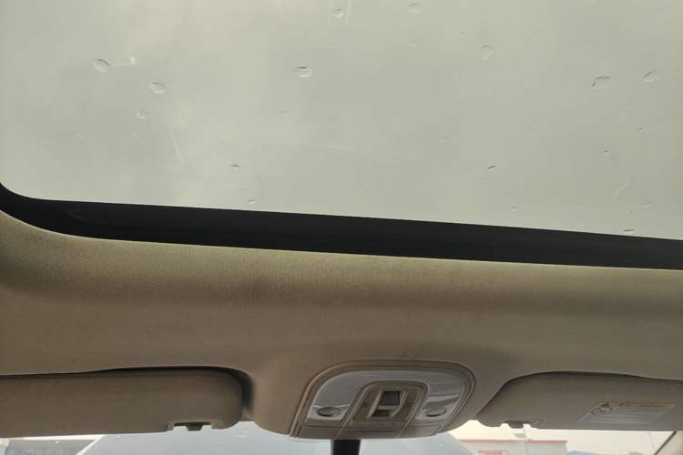 Used BYD Song MAX 2019 1.5T Automatic Smart Connect Ruiyi Sunroof Model 7 Seats China VI Standard Headliner