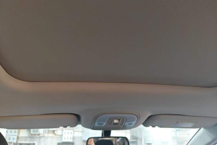 Used BYD Song MAX 2019 1.5T Automatic Smart Connect Prestige Model 6 Seats China VI Standard Headliner