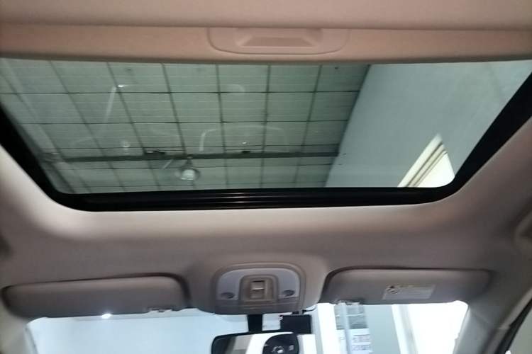 Used BYD Song MAX 2019 1.5T Automatic Smart Connect Ruiyi Sunroof Model 7 Seats China VI Standard Headliner