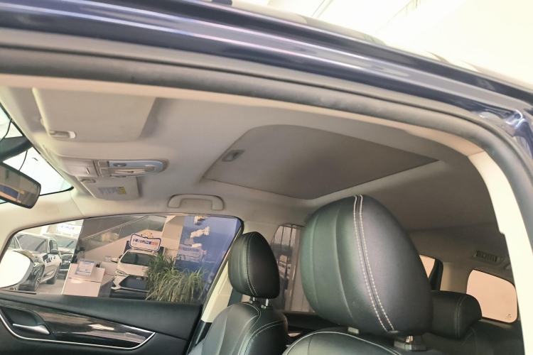 Used BYD Song MAX 2019 1.5T Manual Smart Connect Ruiyi Sunroof Model 7 Seats China V Emission Standard Headliner