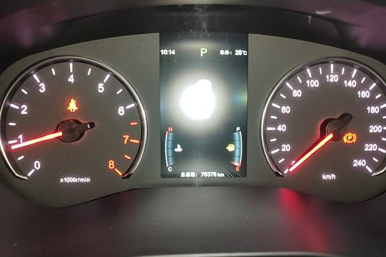 Used BYD Song MAX 2019 1.5T Automatic Smart Connect Ruiyi Sunroof Model 7 Seats China VI Standard Instrument Cluster