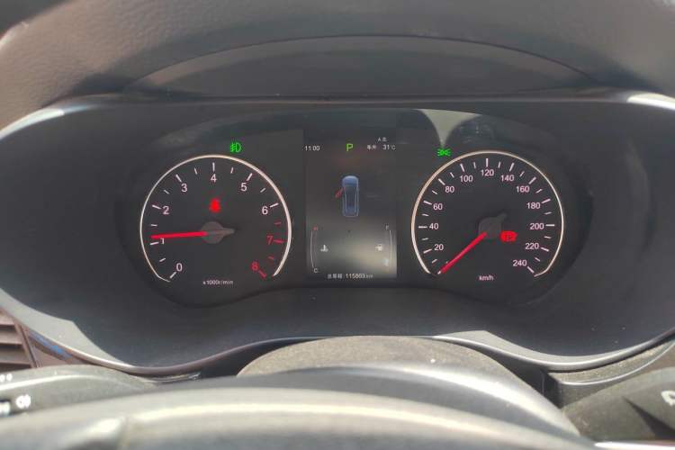 Used BYD Song MAX 2019 1.5T Automatic Smart Connect Ruiyi Sunroof Model 7 Seats China VI Standard Instrument Cluster