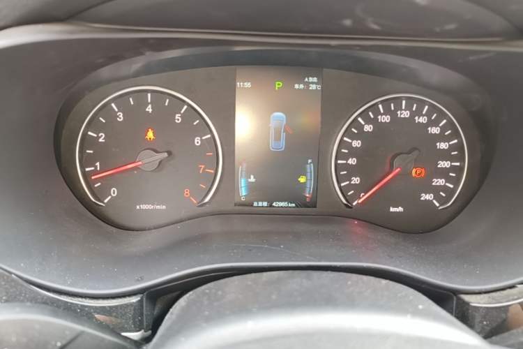 Used BYD Song MAX 2019 1.5T Automatic Smart Connect Ruiyi Sunroof Model 7 Seats China VI Standard Instrument Cluster