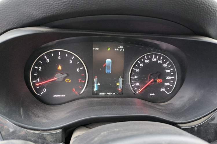 Used BYD Song MAX 2019 1.5T Automatic Smart Connect Ruiyi Sunroof Model 7 Seats China VI Standard Instrument Cluster