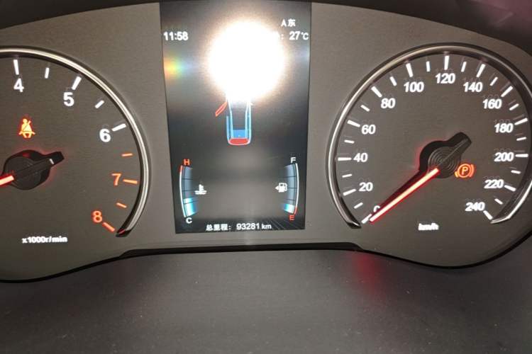Used BYD Song MAX 2019 1.5T Automatic Smart Connect Ruiyi Sunroof Model 7 Seats China VI Standard Instrument Cluster