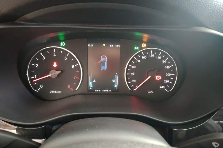 Used BYD Song MAX 2019 1.5T Automatic Smart Connect Ruiyi Sunroof Version 6 Seats China VI Standard Instrument Cluster