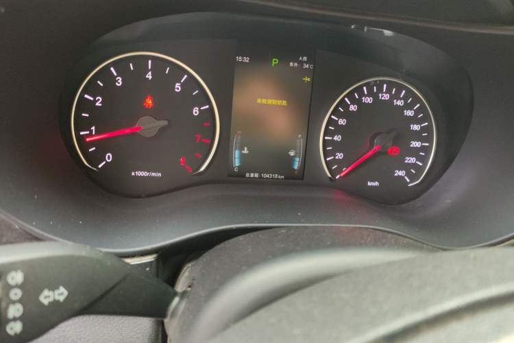 Used BYD Song MAX 2019 1.5T Automatic Smart Connect Ruiyi Sunroof Model 7 Seats China VI Standard Instrument Cluster