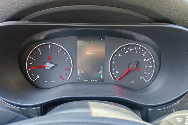 Used BYD Song MAX 2019 1.5T Automatic Smart Connect Ruiyi Model 6-Seater China V Standard Instrument Cluster