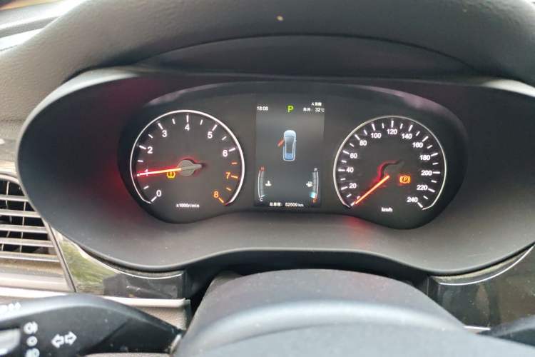 Used BYD Song MAX 2019 1.5T Automatic Smart Connect ZhiLian RuiDong 6-Seater China V Standard Instrument Cluster