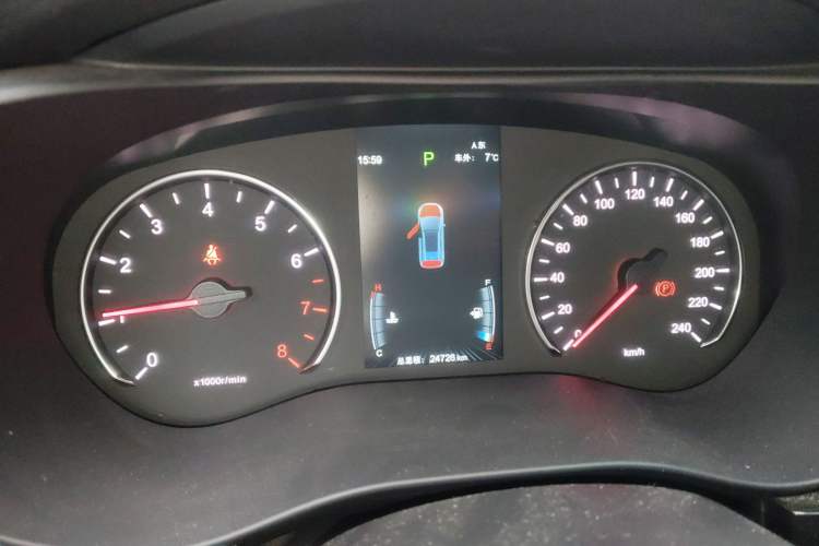 Used BYD Song MAX 2019 1.5T Automatic Smart Connect Prestige Model 6 Seats China VI Standard Instrument Cluster