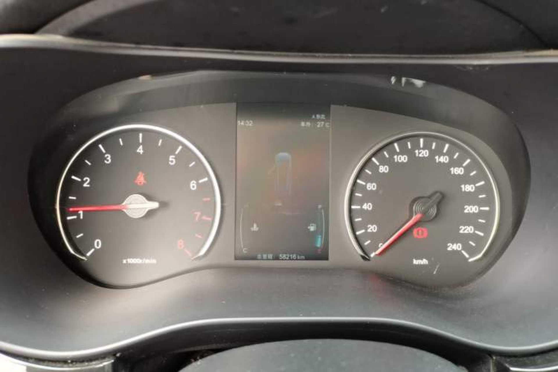 Used BYD Song MAX 2019 1.5T Manual Smart Connect Ruiyi Sunroof Model 6 Seats China VI Standard Instrument Cluster