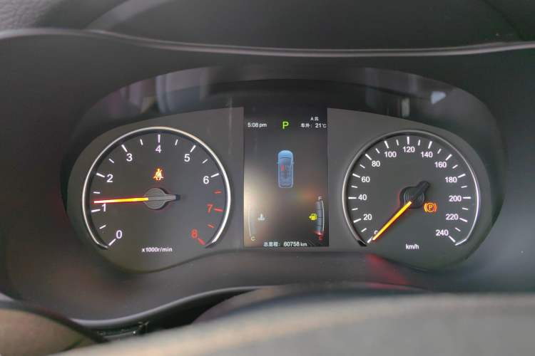 Used BYD Song MAX 2019 1.5T Automatic Smart Connect Ruiyi Sunroof Model 7 Seats China VI Standard Instrument Cluster