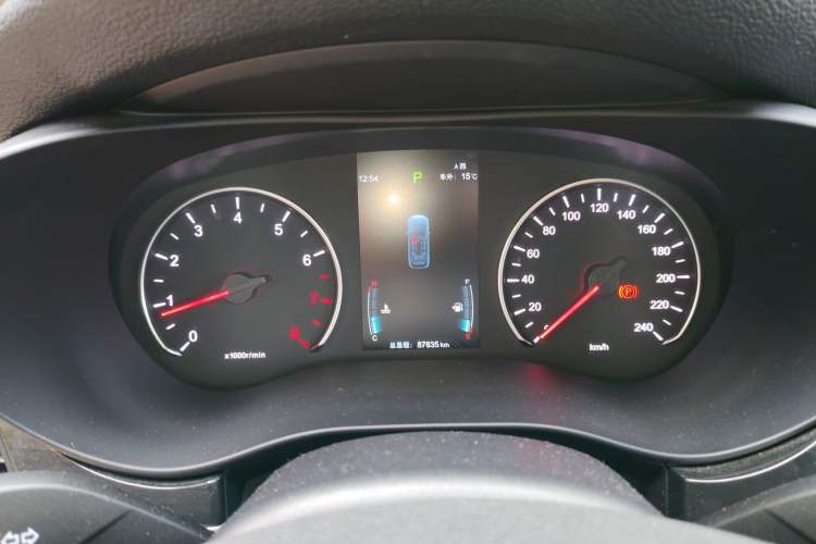 Used BYD Song MAX 2019 1.5T Automatic SmartConnect ZhiLian RuiDong Edition with 6 Seats China VI Standard Instrument Cluster