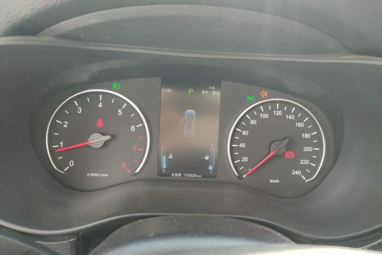 Used BYD Song MAX 2019 1.5T Automatic Smart Connect Prestige 7-Seater China V Standard Instrument Cluster