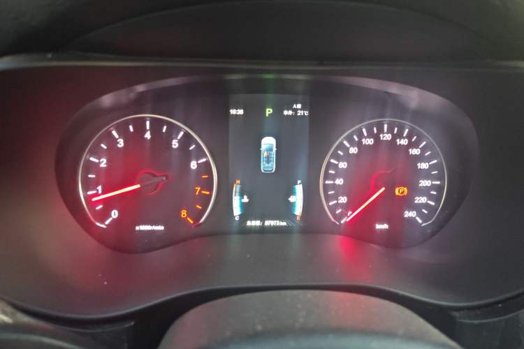 Used BYD Song MAX 2019 1.5T Automatic Smart Connect Ruiyi Sunroof Model 7 Seats China VI Standard Instrument Cluster
